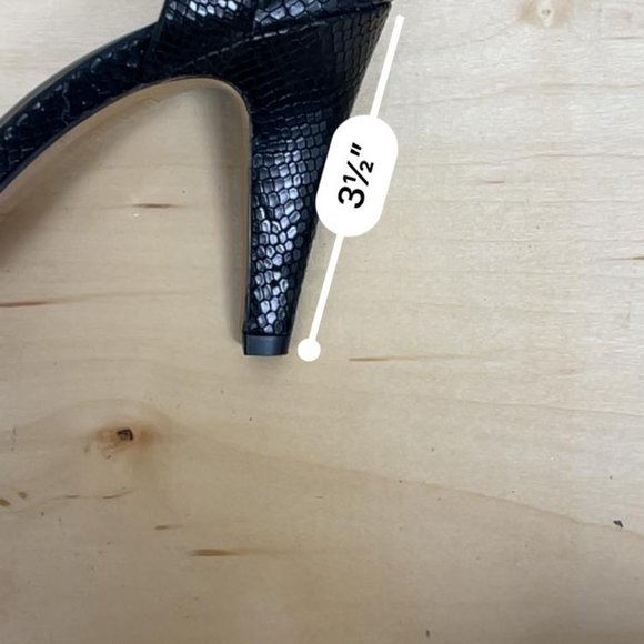 Isabel Marant Laser-Cut Ankle Strap Sandals - Picture 5 of 8